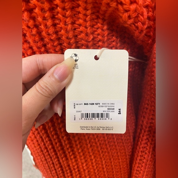 (NWT) Ana Red Sweater - Sz.M - Picture 4 of 6